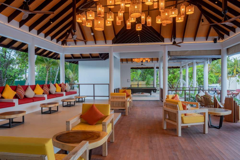 Veli Bar at Cinnamon Hakuraa Huraa thumbnail 2